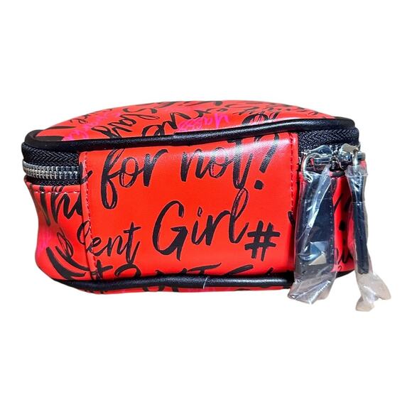 Sassy Jones 2-Piece Printed Nesting Cosmetic Bag Set - Picture 10 of 12